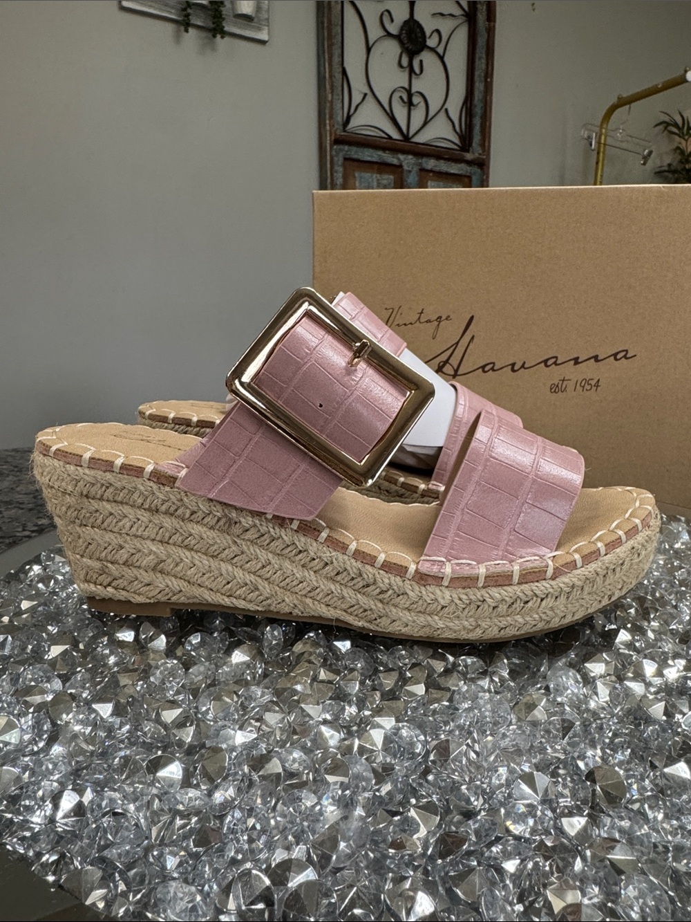 Vintage Havana Pink Croc-Embossed Espadrille Wedge with Gold Buckle NEW 6.5